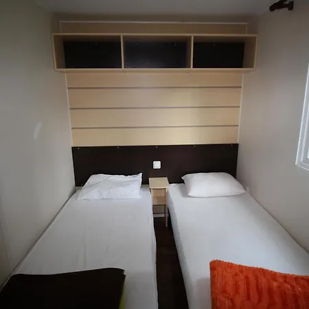 Land's Hause Par La Conciergerie Francaise Emplacement S4 아파트